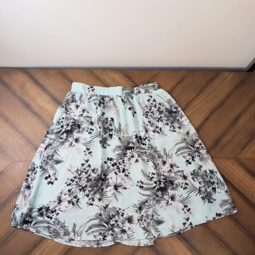 Kohl’s Skirt